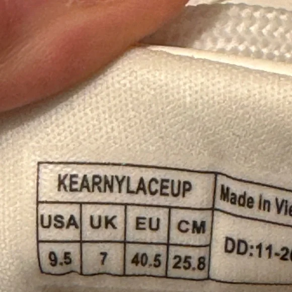 Vionic Kearney White Lace Platform Sneakers. NWOT. SO adorable and comfortable🥰 - Picture 8 of 8